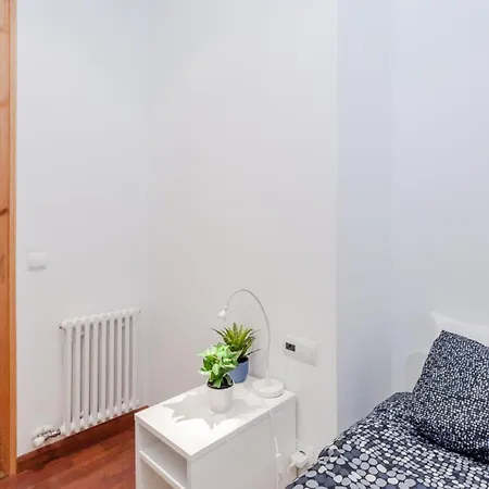 Apartamento Comodo En Sagrada Familia Barcelona